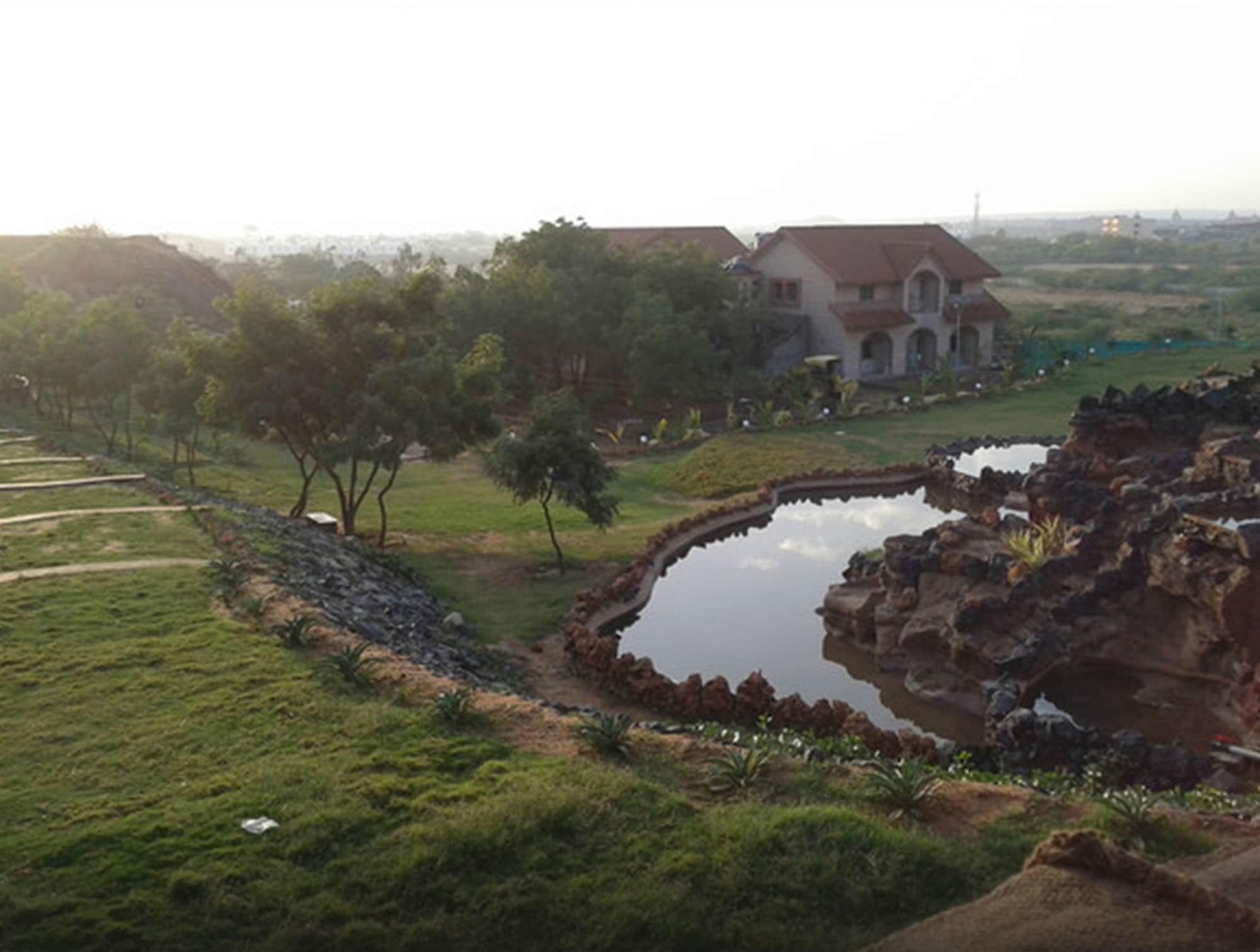 Regenta Resort Bhuj By Royal Orchid Hotels Limited Ngoại thất bức ảnh