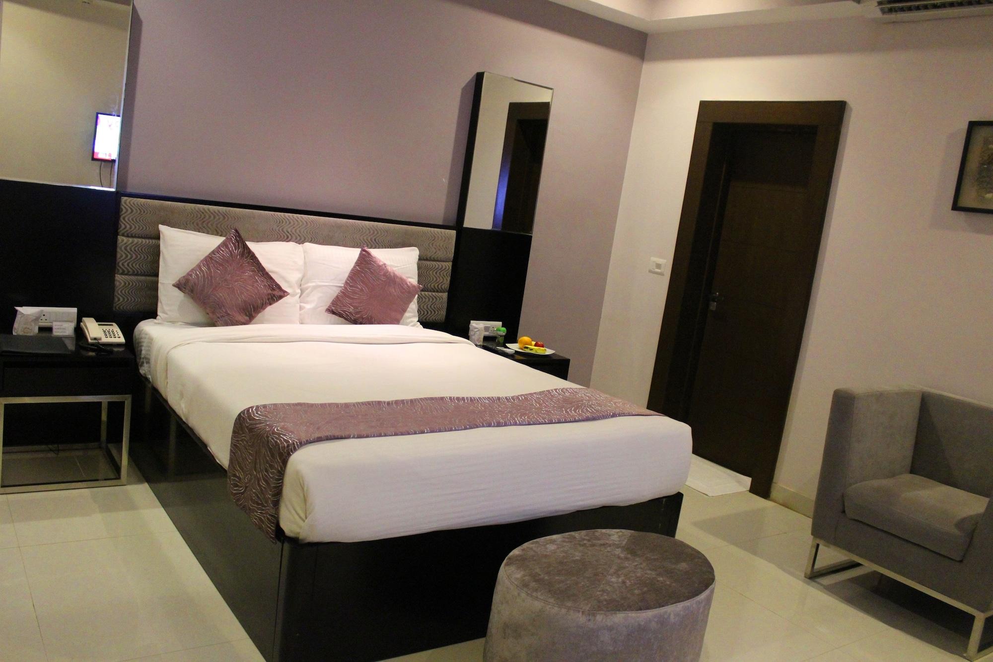 Regenta Resort Bhuj By Royal Orchid Hotels Limited Ngoại thất bức ảnh