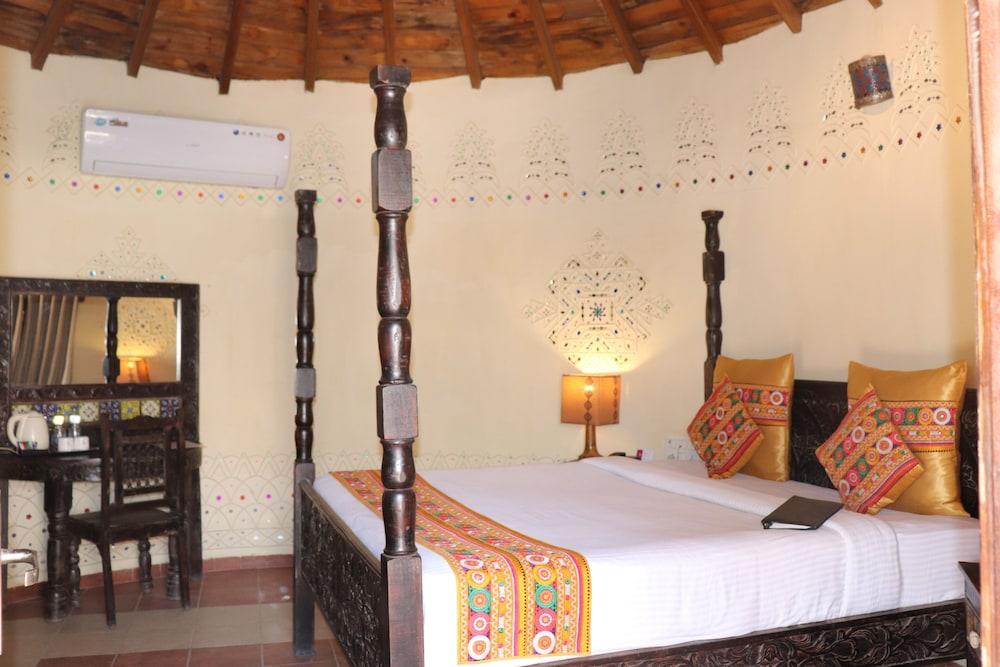 Regenta Resort Bhuj By Royal Orchid Hotels Limited Ngoại thất bức ảnh