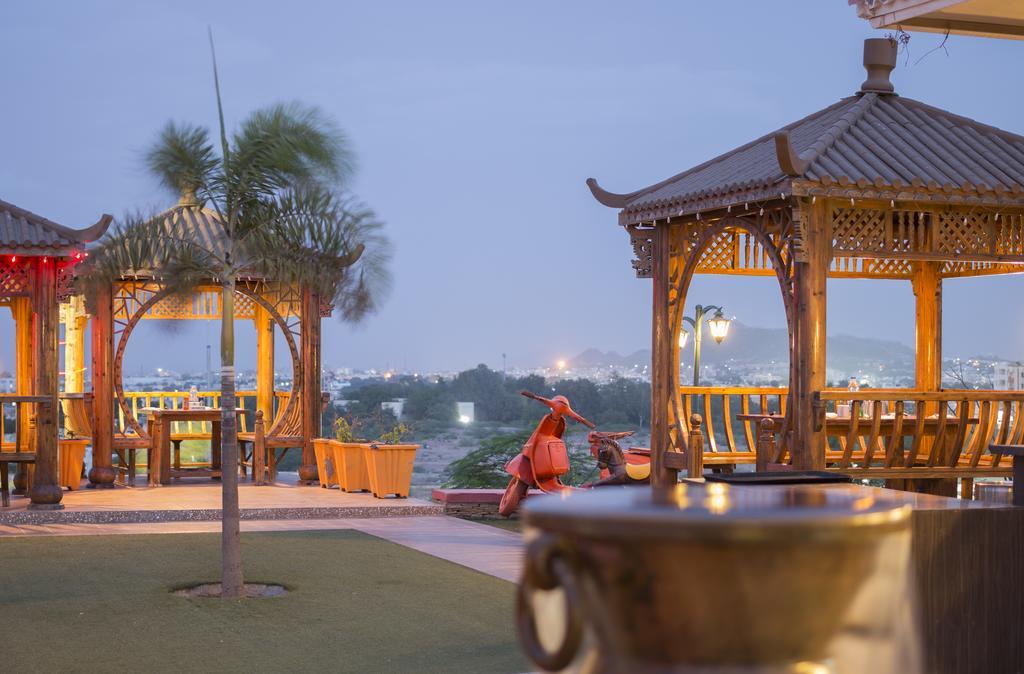 Regenta Resort Bhuj By Royal Orchid Hotels Limited Ngoại thất bức ảnh