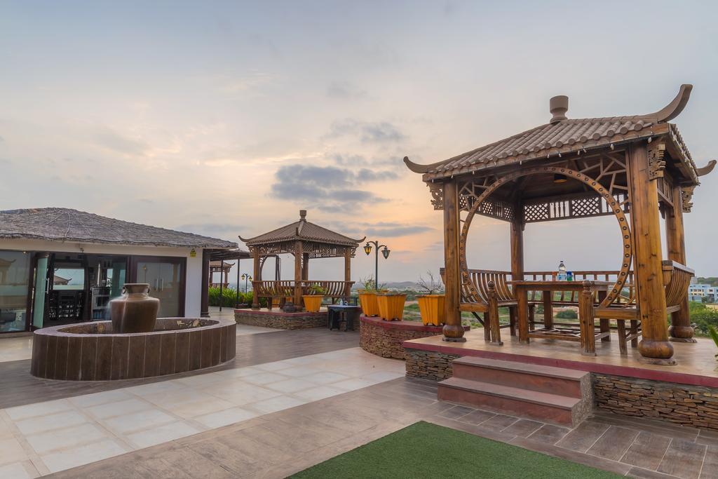 Regenta Resort Bhuj By Royal Orchid Hotels Limited Ngoại thất bức ảnh